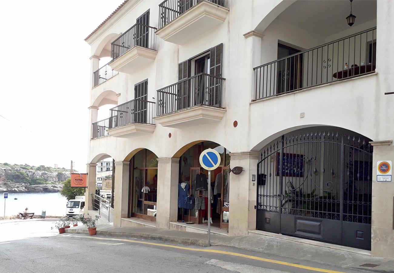 Apartamentos Vista Al Puerto Cala Figuera  Εξωτερικό φωτογραφία